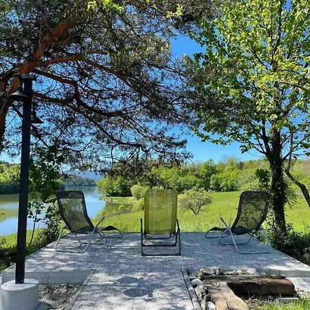 펜션 House With A View